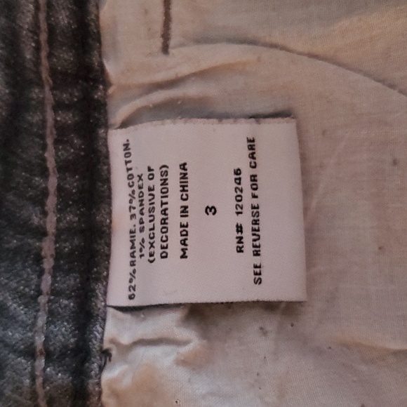 SUPERRRR CUTE distressed shorts😍 - Picture 3 of 7